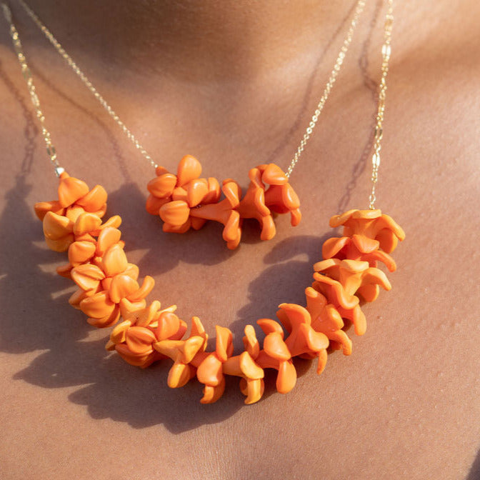 Floating Flower Necklace