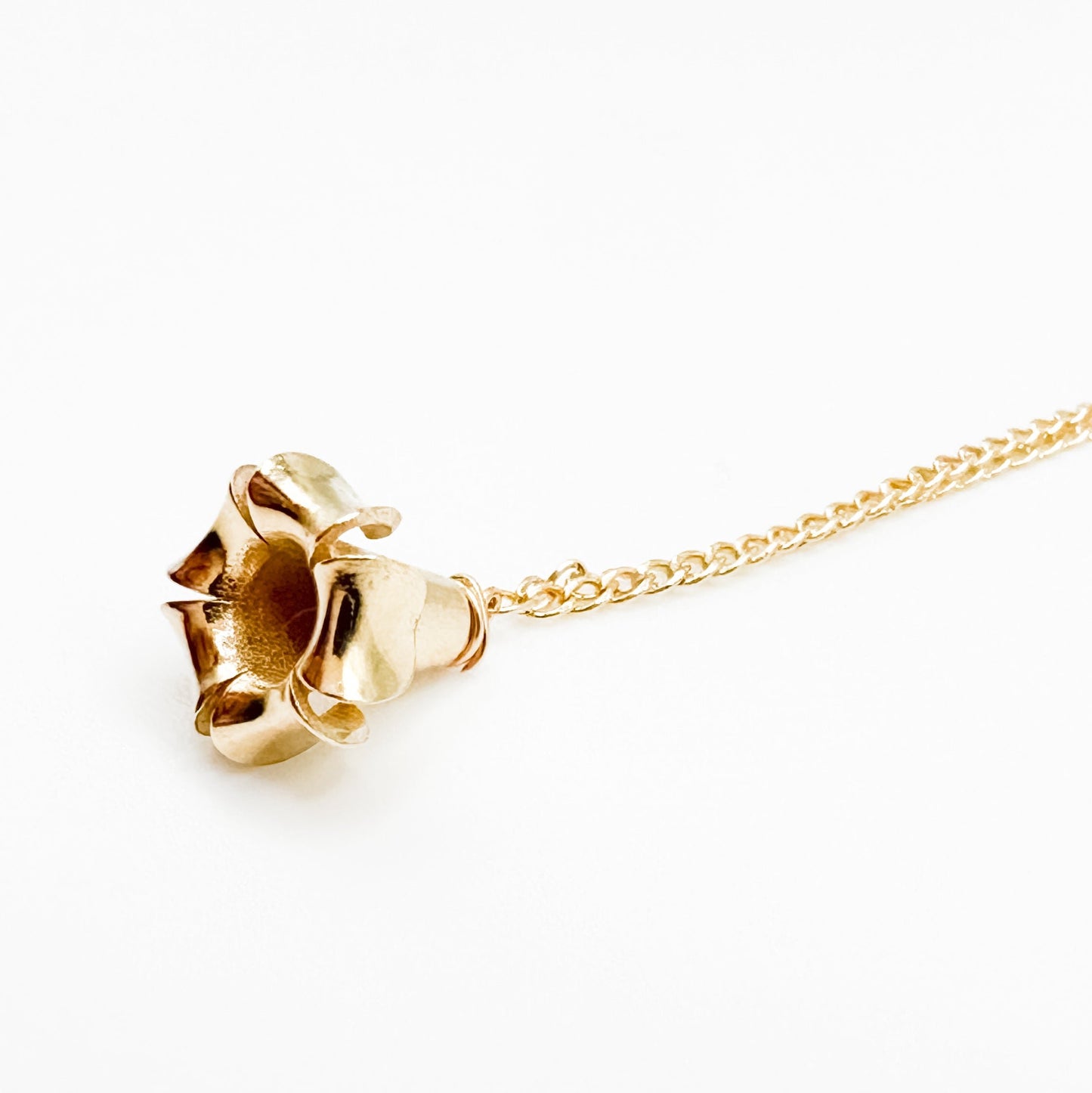 Hoʻomanaʻo Mau Puakenikeni Necklace