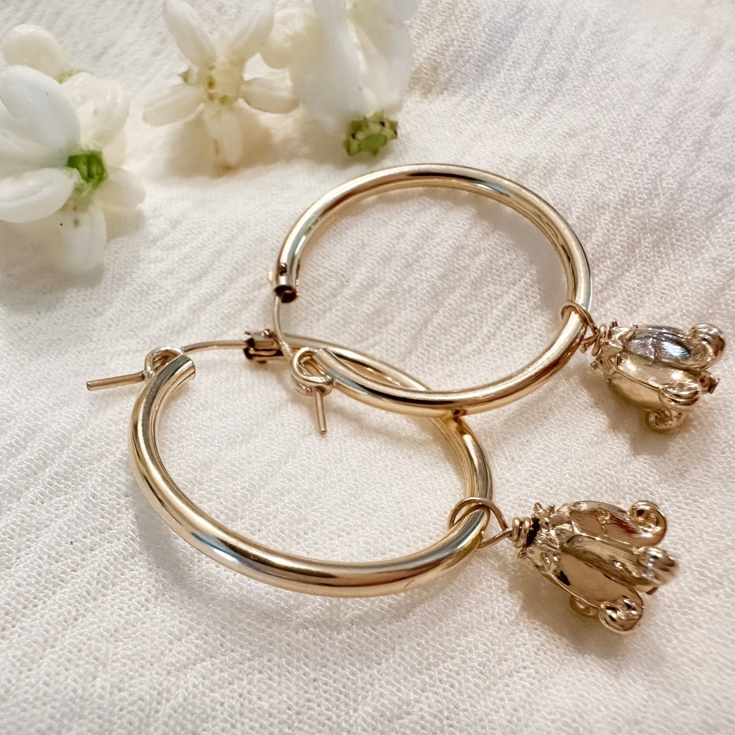 Hoʻomanaʻo Mau Crown Flower Hoop Earrings