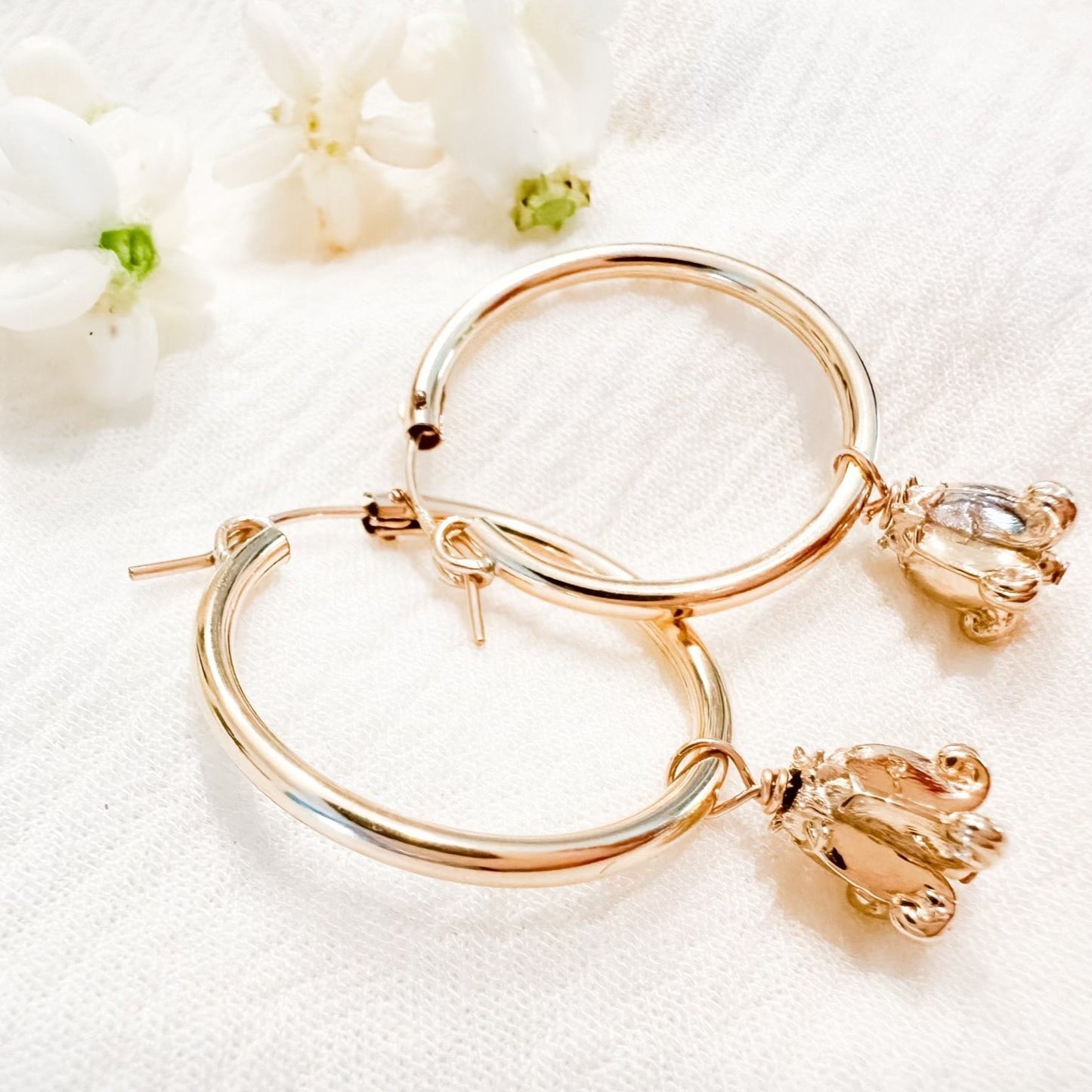 Hoʻomanaʻo Mau Crown Flower Hoop Earrings