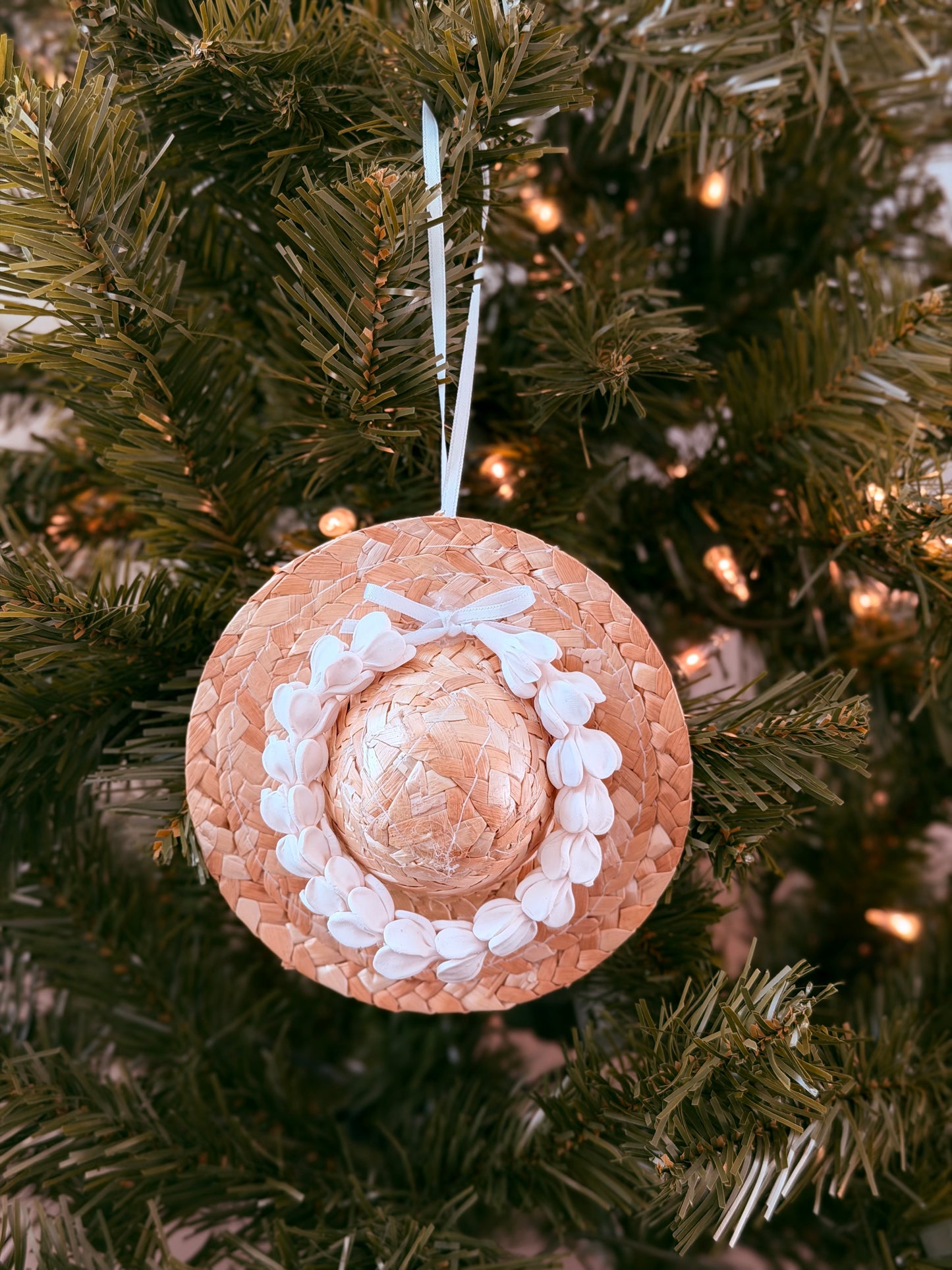 •	Pua Papale Holiday Ornament 4”