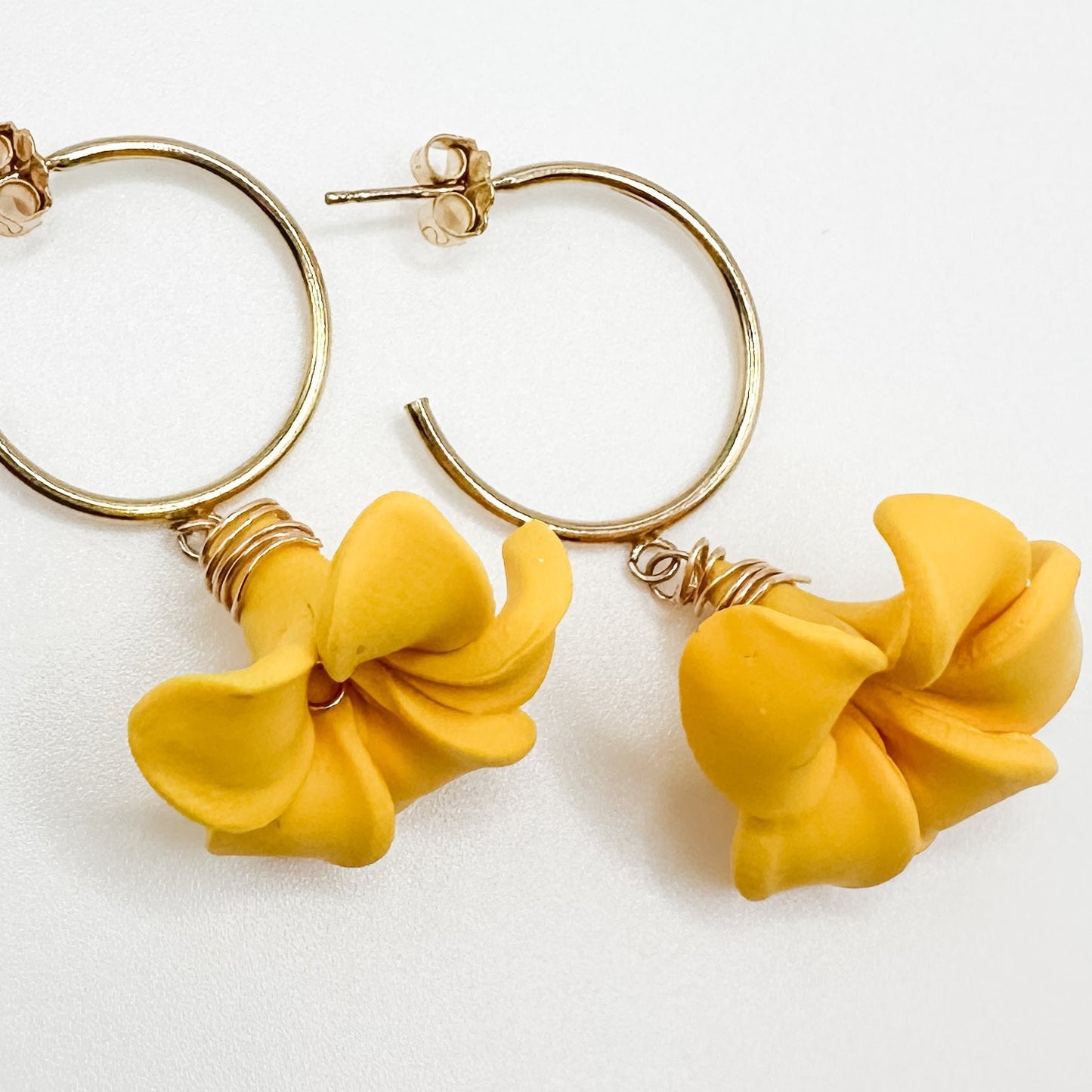 Single Flower Open Hoop Earrings