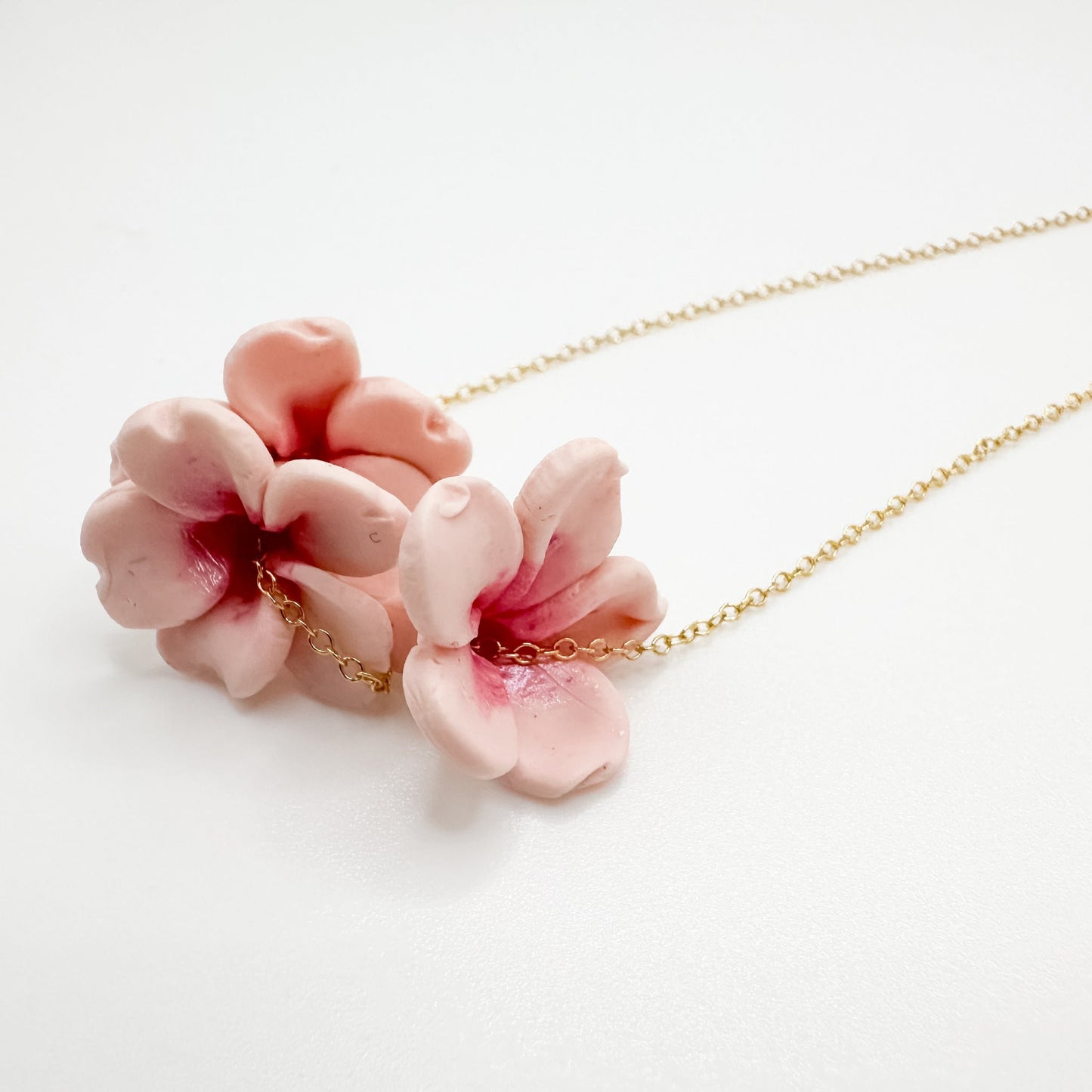 Floating Flower Necklace