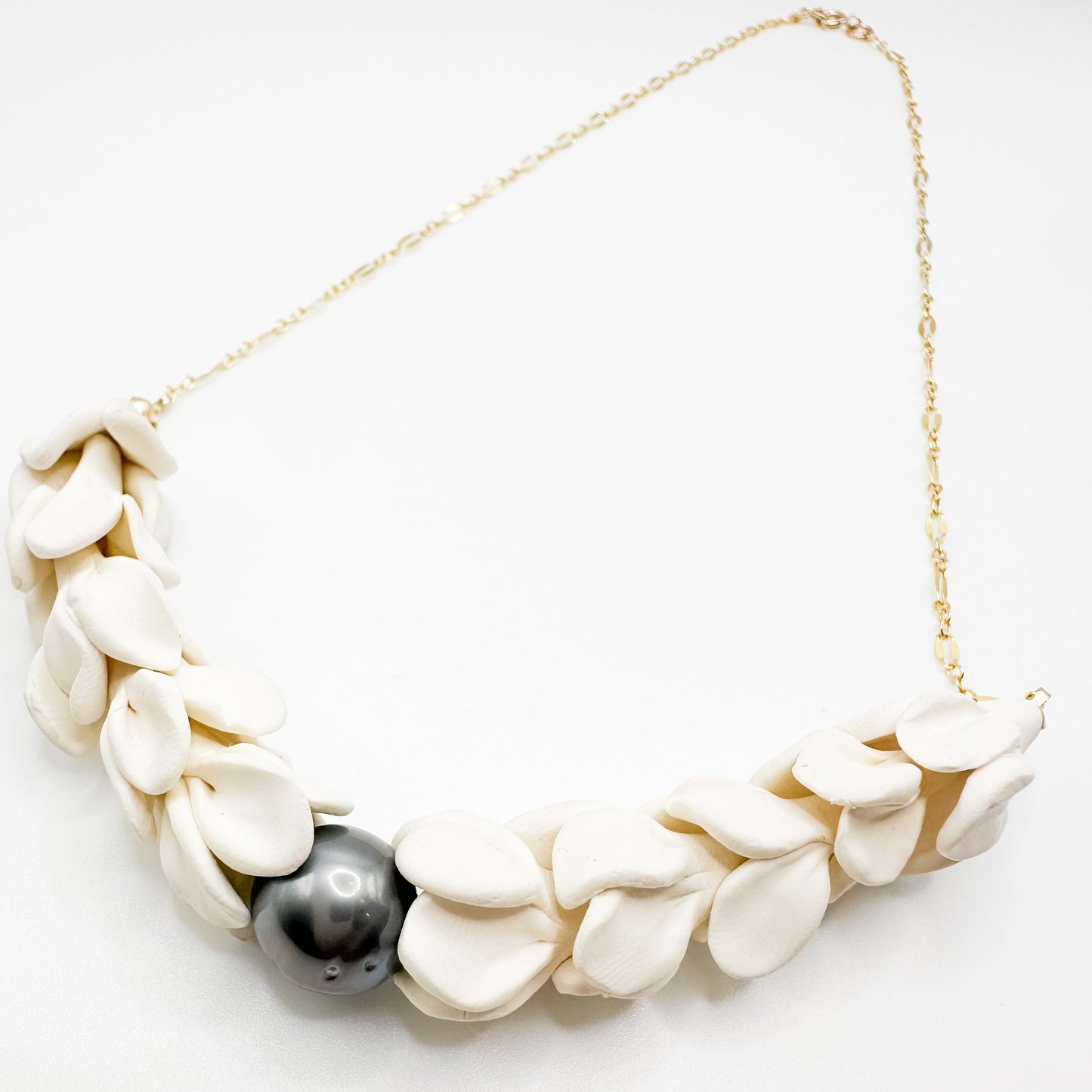 Keahi Lei Necklace with Tahitian Pearl